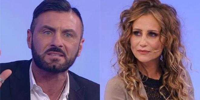 Uomini e Donne gossip, la ex di Sossio rivela: “Lui mi chiede foto nuda e Ursula lo sa”