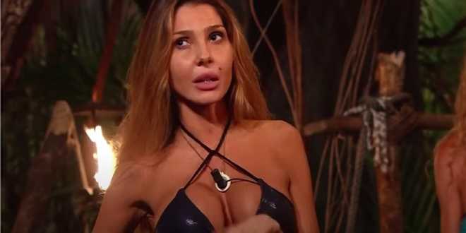 Isola dei Famosi 2021, la Ferrera rifatta? La replica