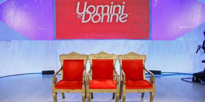Uomini e Donne anticipazioni, la nuova tronista avvistata a Cinecittà