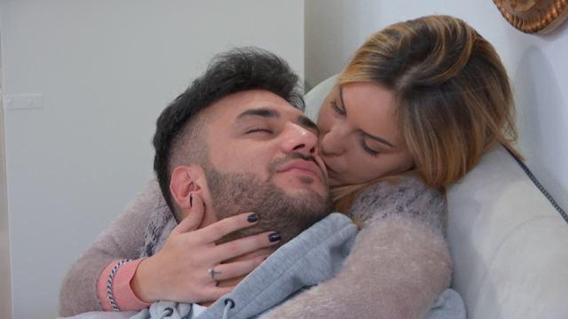 Uomini e Donne gossip, la scenata di gelosia di Claudia Dionigi: “Ti trancio le mani!”