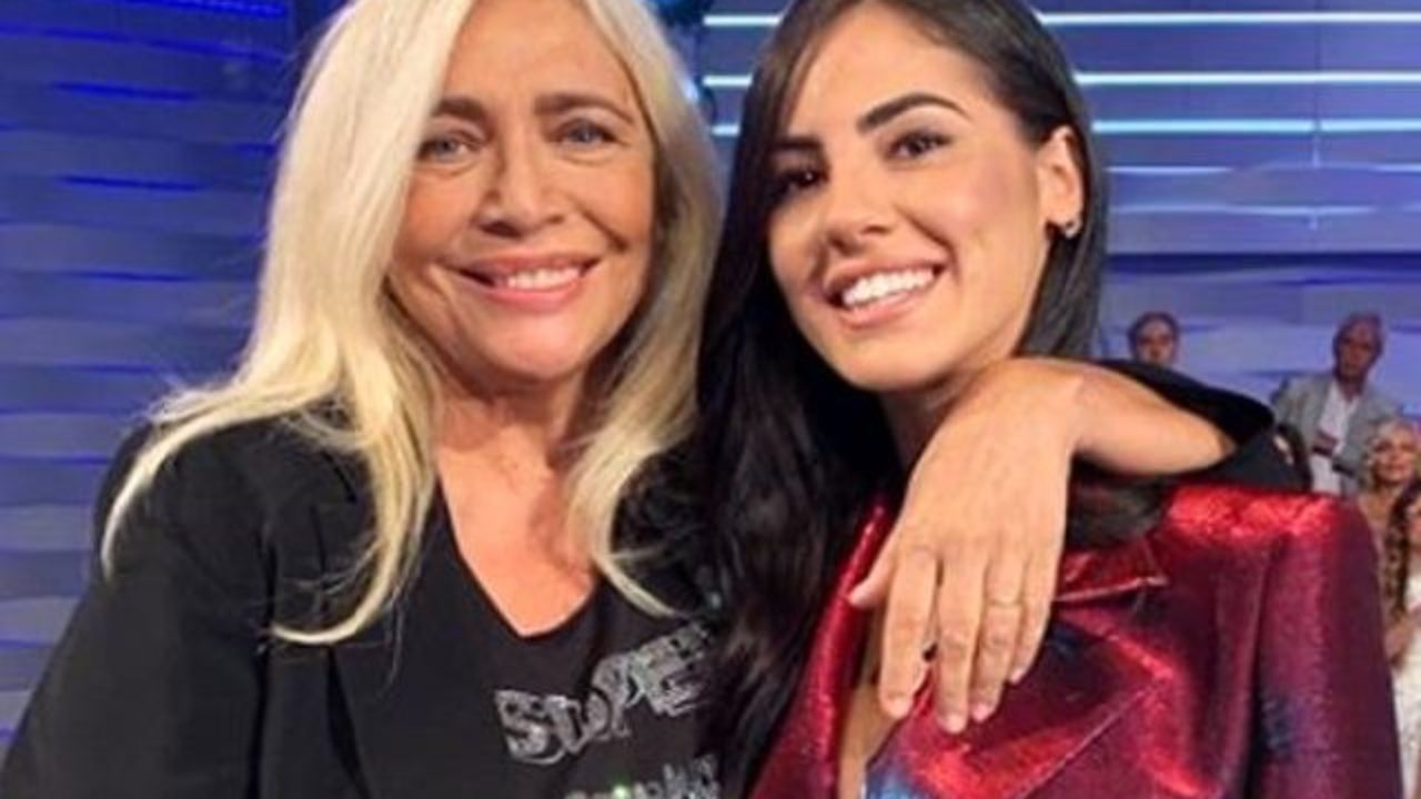 News Uomini e Donne, la stoccata di Mara Venier a Giulia De Lellis: “Ancora non so chi sia”