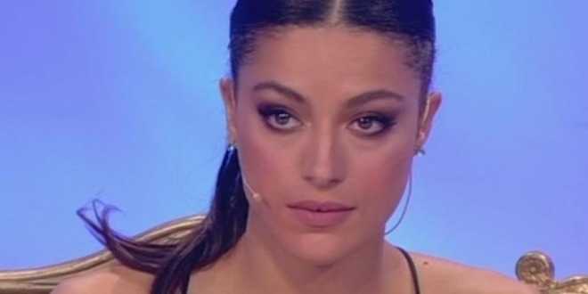Uomini e Donne, la versione di Desirée Popper: addio trono classico e nuovo fidanzato