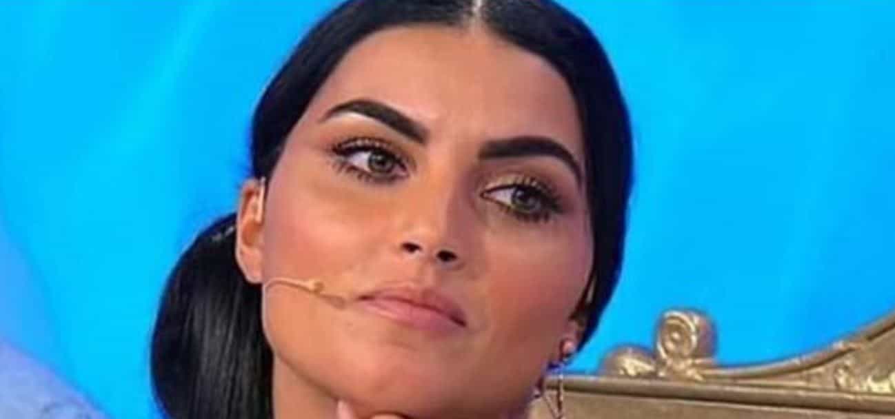 Uomini e Donne anticipazioni, l’indizio che svela la scelta di Teresa Langella