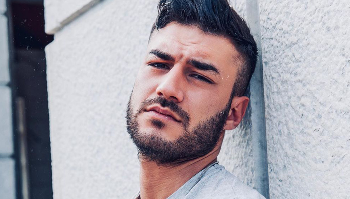 Uomini e Donne gossip, Lorenzo Riccardi se la prende con Andrea Zelletta: il web insorge