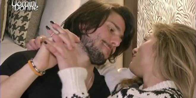 Uomini e Donne news: Luca e Soleil fanno scintille, Giulia Latini commenta