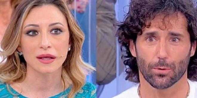 Uomini e Donne, Luca ed Elisabetta in spiaggia: “Non facevano che baciarsi”