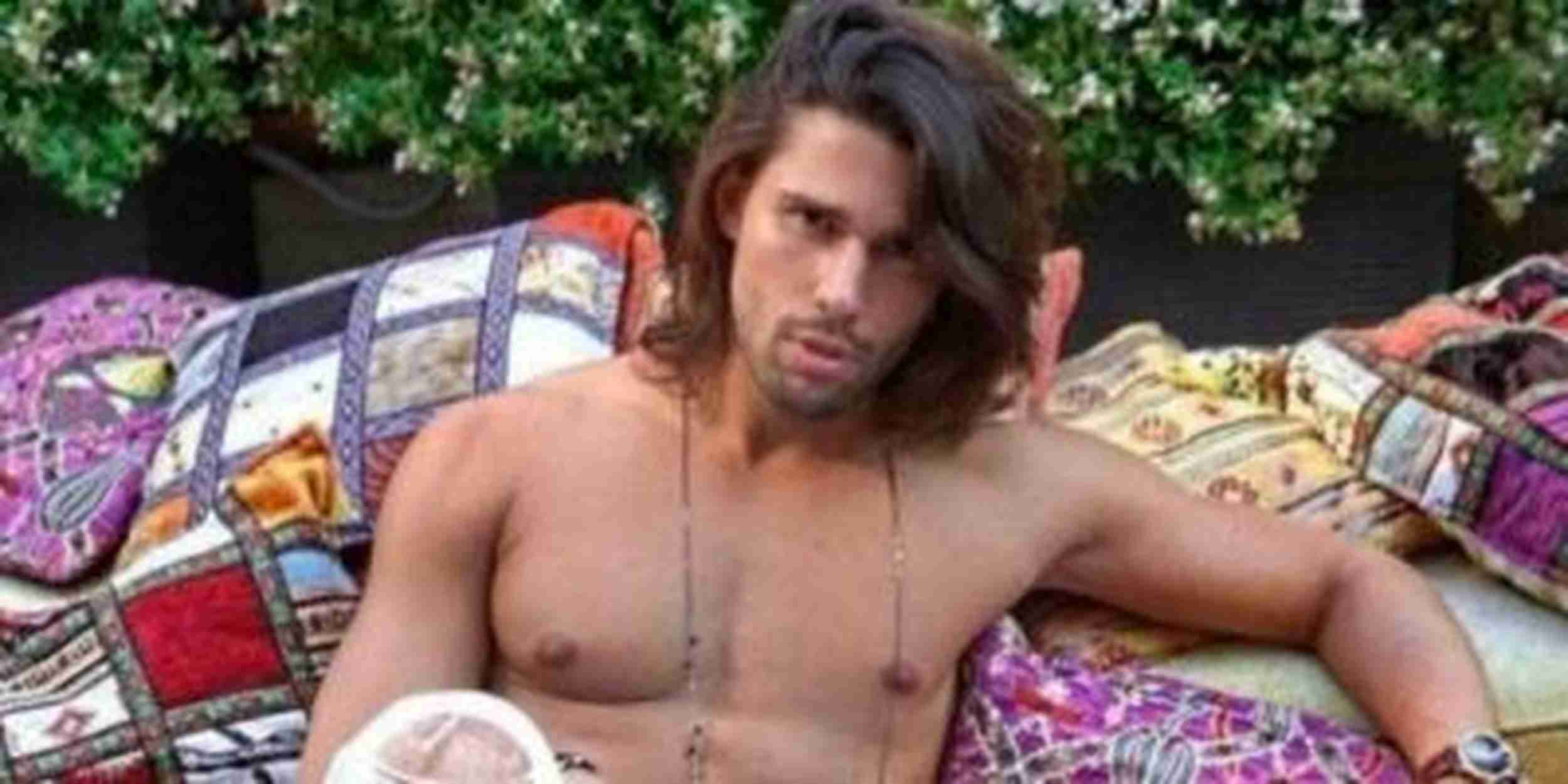 GF Vip, Luca Onestini vieta a Soleil di sedere accanto ad Andrea Damante
