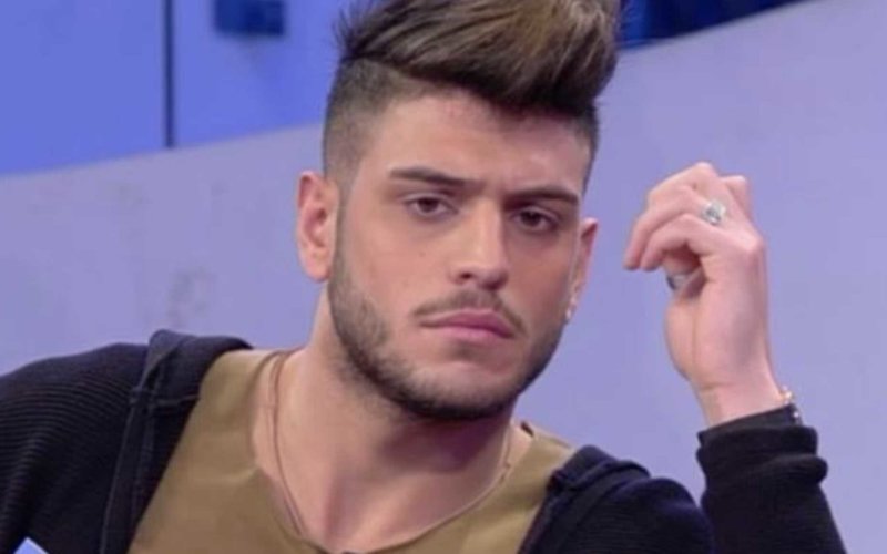 Anticipazioni Uomini e Donne, Luigi sul trono? L’indizio insospettisce