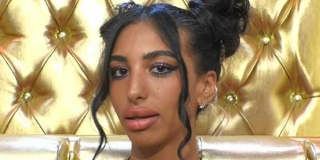 GF Vip, Lulù si scaglia contro Alex Belli e Alfonso Signorini: “Messaggio orribile”
