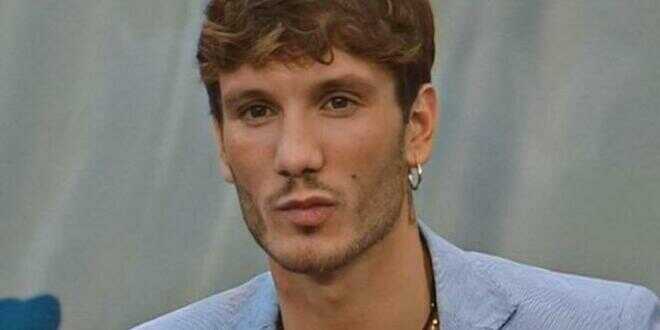 Manuel Bortuzzo blocca una ragazza invalida: lei lo sbugiarda pubblicamente