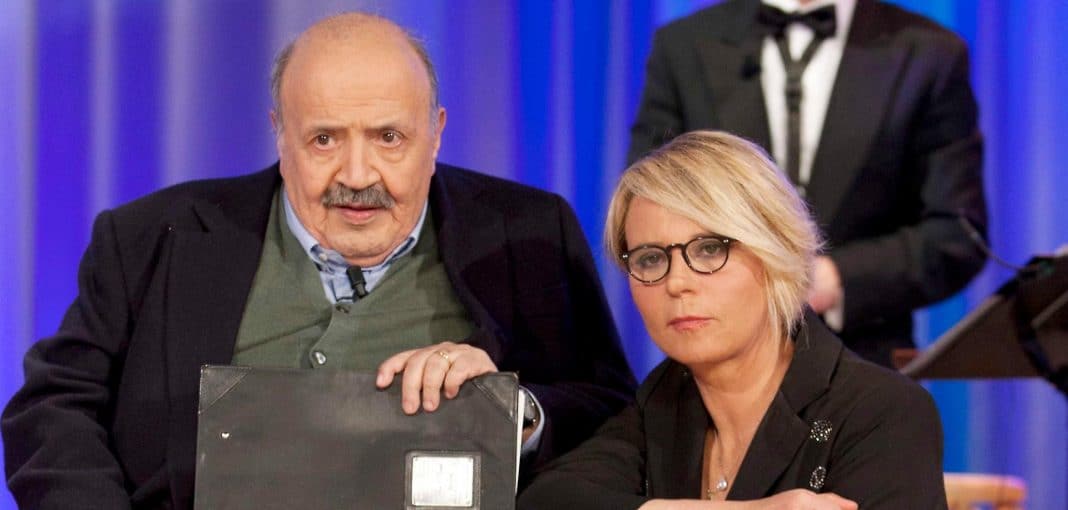 Uomini e Donne, Maria De Filippi annuncia il divorzio da Maurizio Costanzo: “Mi ha tradita”