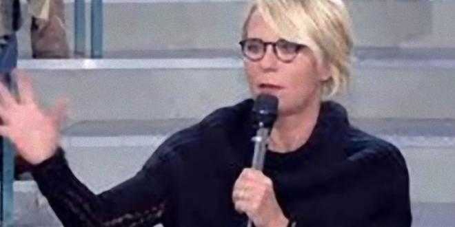 Anticipazioni Uomini e Donne, Maria De Filippi ha cacciato un tronista?