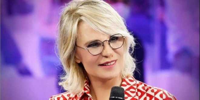Maria De Filippi si è sottoposta alla chirurgia estetica? Ecco la verità