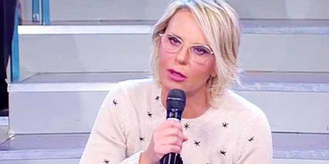 Uomini e Donne anticipazioni, Maria De Filippi è furiosa: pesanti accuse in studio