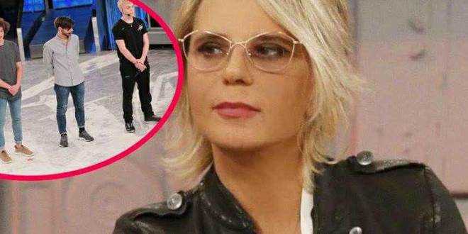 Amici, Maria De Filippi rivela quello che è successo davvero nella scuola