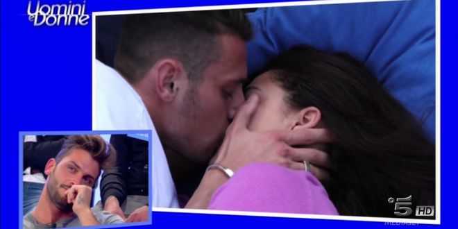 Uomini e Donne gossip: Mattia Marciano non si arrende e fa un gesto forte per Desirée