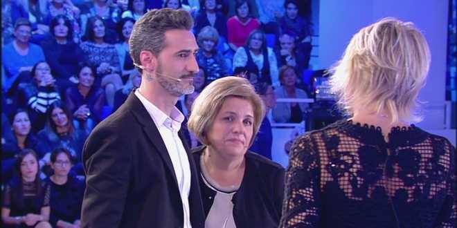 C’è Posta per Te 2018: Maurizio lascia la moglie e perdona la madre