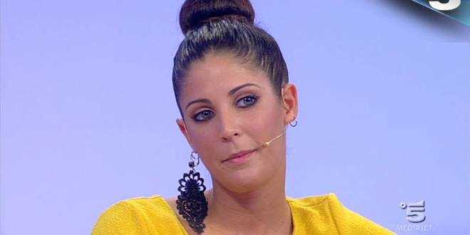 Uomini e donne news: il messaggio della famiglia di Martina a Riccardo