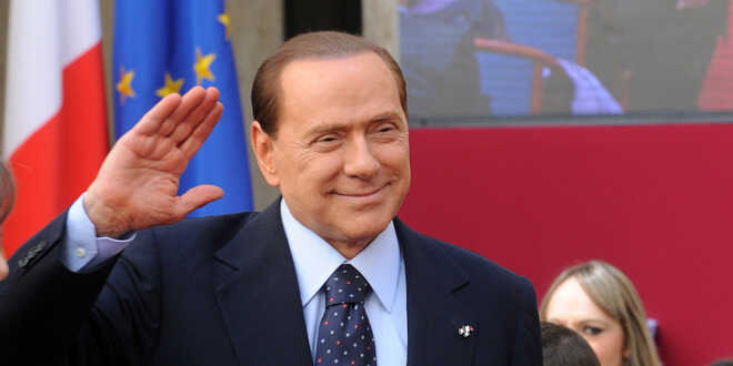 Morte Berlusconi, palinsesti stravolti: salta l’Isola dei Famosi, gli speciali sull’ex premier