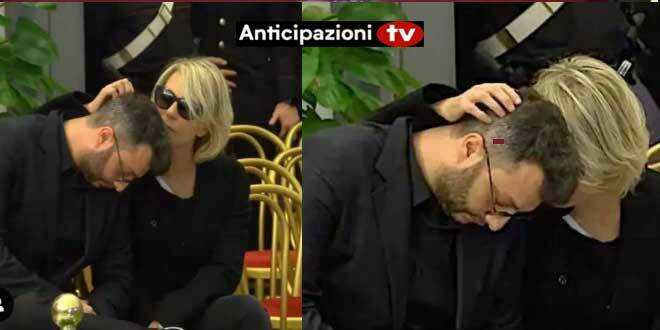 Morte Maurizio Costanzo, Maria De Filippi ha raggiunto la camera ardente col figlio Gabriele
