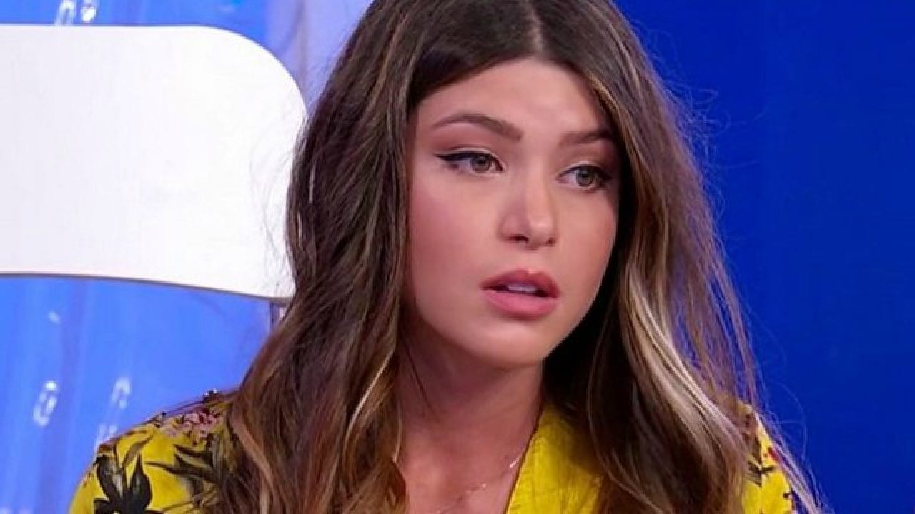 Uomini e Donne anticipazioni, Natalia Paragoni minaccia Andrea Zelletta: dirà di no?