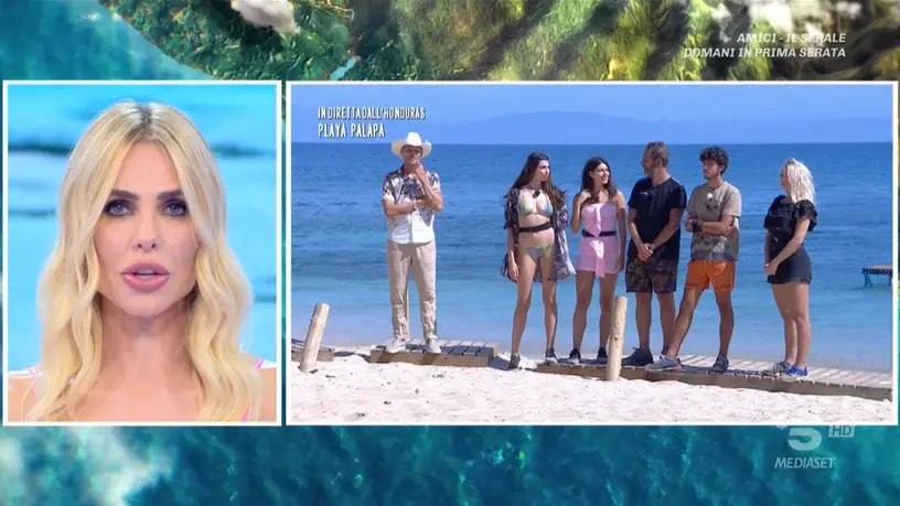 Isola dei Famosi, un naufrago si rifiuta di firmare per l’allungamento del reality