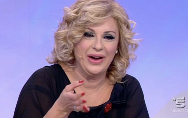Uomini e Donne gossip, Eliana Michelazzo minacciò Tina Cipollari? Emerge una lettera shock