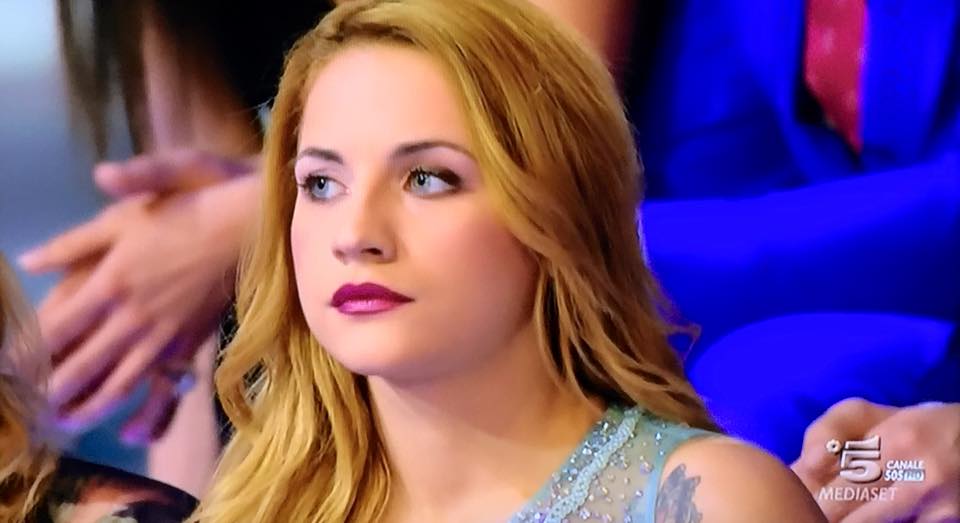 News Grande Fratello 14: i fans di Lidia provano a boicottare il GF, da stamattina fuori dalla Casa…