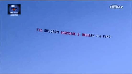 News Grande Fratello 14: il pubblico non si arrende e manda un altro aereo, ma la reazione…