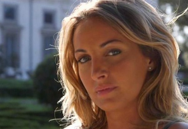 News Grande Fratello 14: un aereo con dedica anche per Rossella! Ecco chi lo manda…