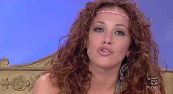 News Uomini e Donne: Bella e innamorata, Teresanna prosegue la sua carriera nel mondo dello spettacolo