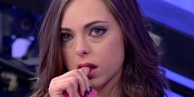News Uomini e Donne, Giulia scrive a Lucas: “Questo vale più di tutti i ti amo del mondo!”