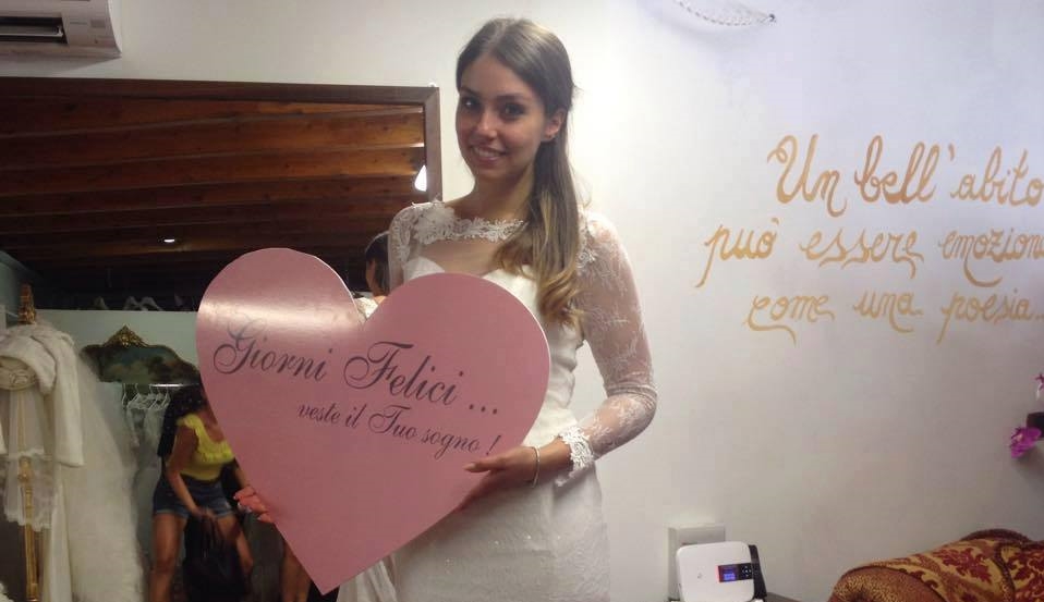 News Uomini e Donne: l’abito da sposa di Sharon, le novità di Karina, rose rosse per Alessia Messina!