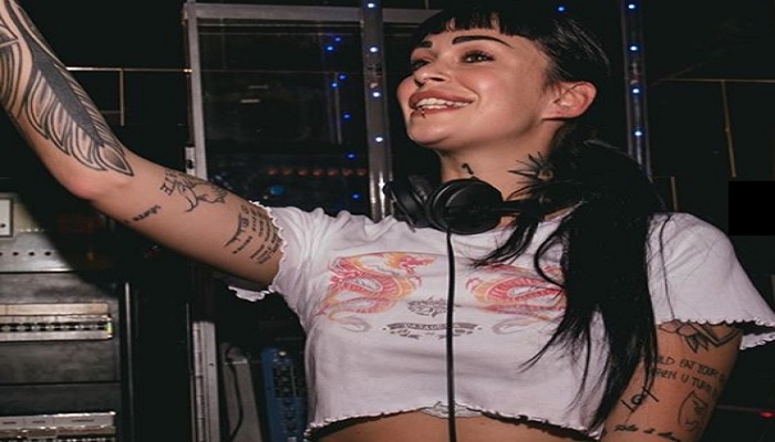 News Uomini e Donne, Valentina Dallari accusata di aver rubato i soldi di una serata