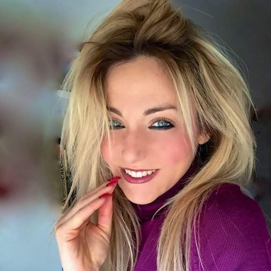 News Uomini e Donne: Veronica, corteggiatrice “odiata” perché… laureata!