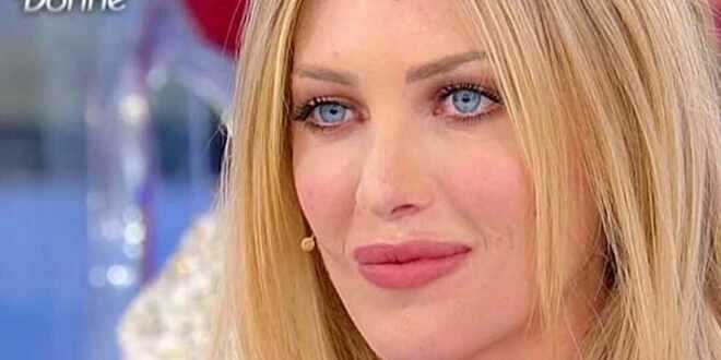 Uomini e Donne anticipazioni, Nicole Santinelli abbandona il trono? Ecco quando si registra