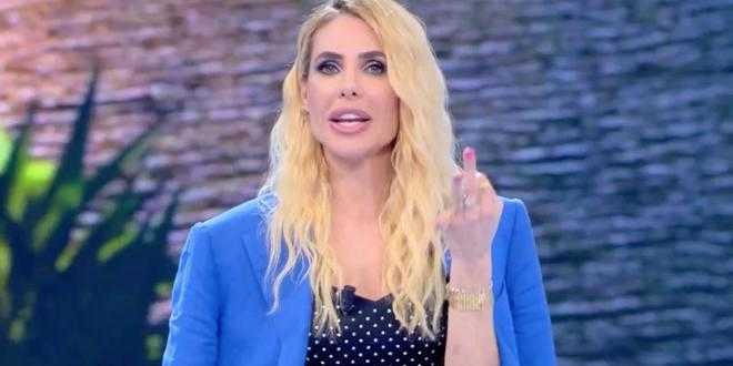 Isola dei Famosi, in arrivo quattro nuovi naufraghi: tra loro un ex di Uomini e Donne