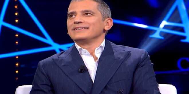 Dario Maltese convince i vertici: condurrà un altro programma dopo L’Isola dei Famosi