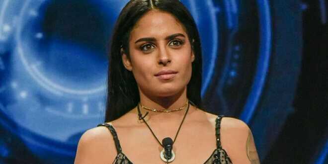 Perla Vatiero prenderà parte a L’Isola dei Famosi? Lei rompe il silenzio
