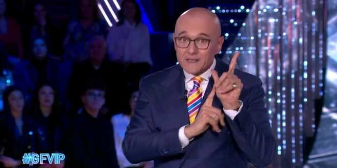 Grande Fratello 2023, Pier Silvio Berlusconi ci ripensa: nuovi ingressi e cambio della durata