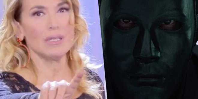 Pomeriggio 5, svelate le intenzioni del pazzo piombato in studio