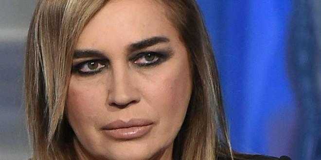 Il Grande Fratello Vip prende una controversa decisione su Lory Del Santo