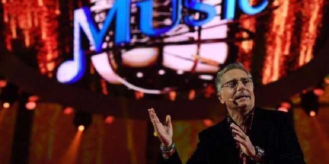 Il programma Music di Paolo Bonolis rischia la chiusura