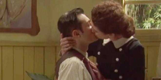 Il Segreto puntata serale 17 ottobre 2018: Nazaria deve sedurre Prudencio!