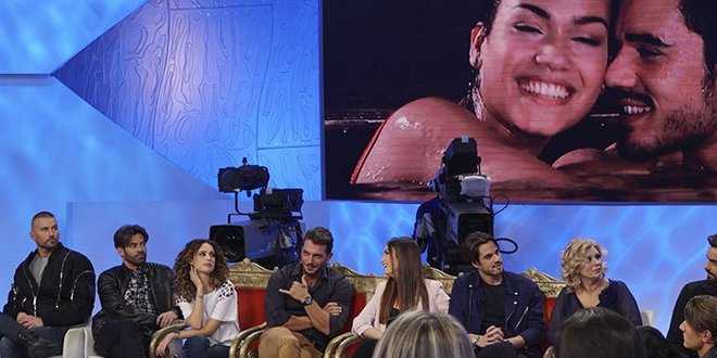 Uomini e Donne registrazione 4-2-2018, eliminazione shock e Sara furiosa