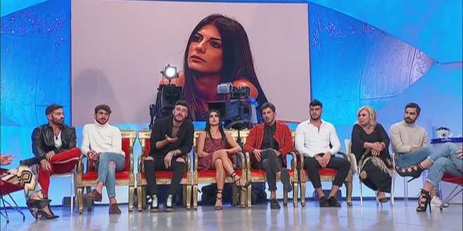Uomini e Donne anticipazioni, registrazione trono classico 13-12-2018: un bacio lungamente atteso