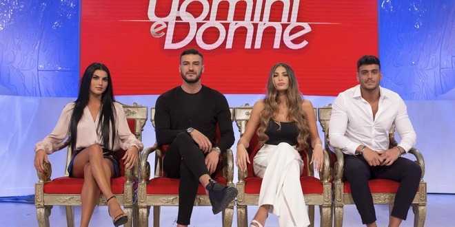 Uomini e Donne anticipazioni, registrazione trono classico 14-9-2018: lite tra Mara e Teresa