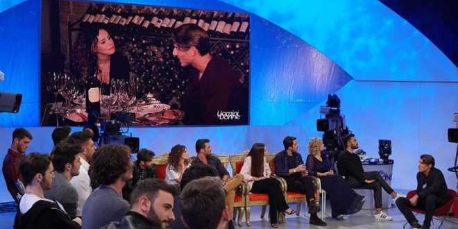 Uomini e Donne anticipazioni, registrazione trono classico 26-3-2018: lacrime e liti in studio