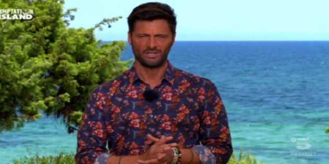 Temptation Island, spunta il retroscena: una famosa coppia pronta a partecipare?