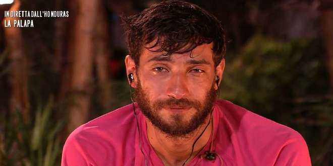 Isola dei Famosi, Roger Balduino vicino al ritiro? L’amaro epilogo